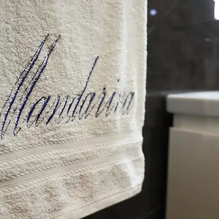 Mandarina Apartman *
