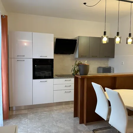 Mandarina Appartement Selca (Brac)